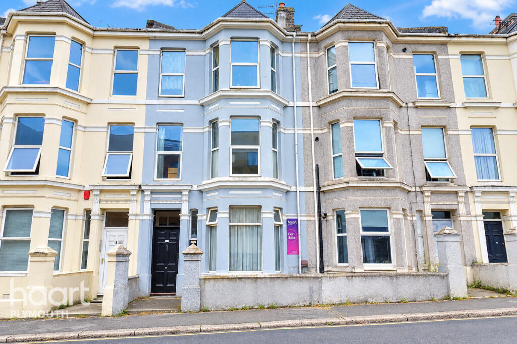 1-bed flat on Alexandra Road, Plymouth, £60,000