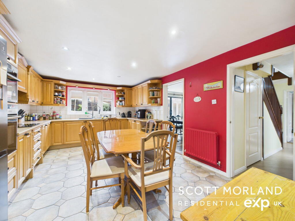 House in Basingstoke and Deane, Basingstoke - View 4