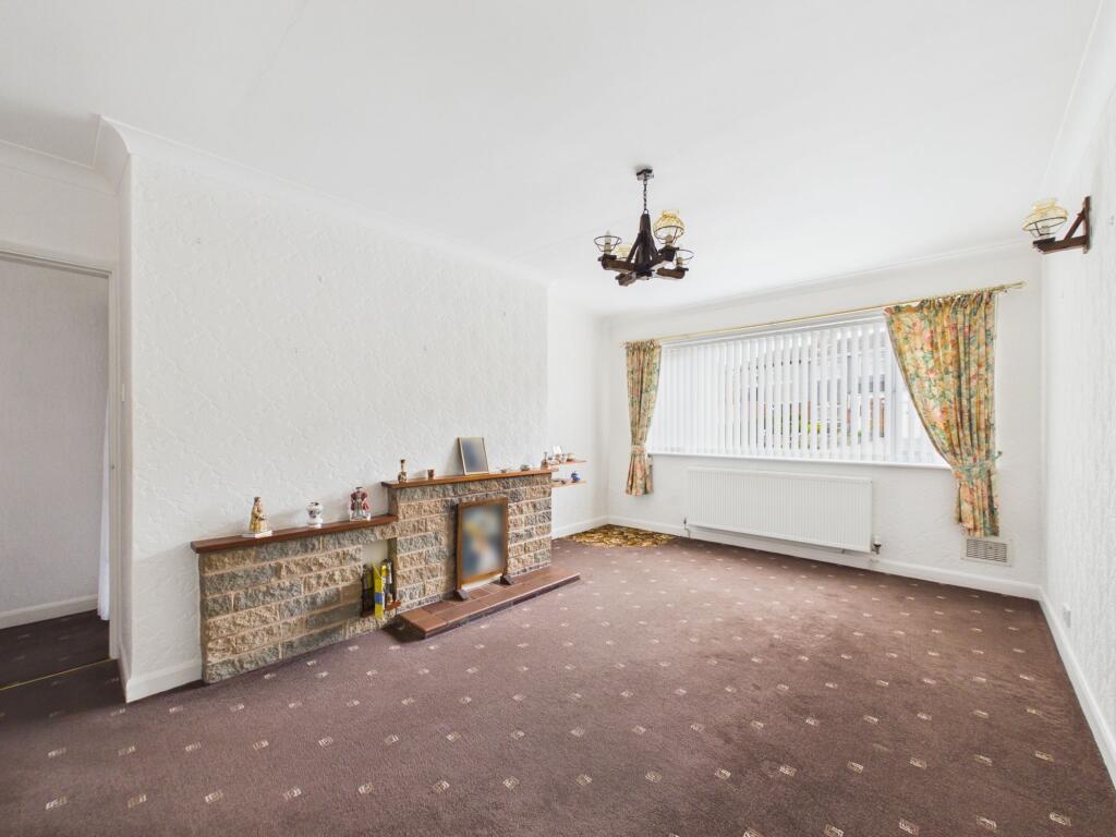 Lindholme Way, Sutton-in-Ashfield, Nottinghamshire - View 2