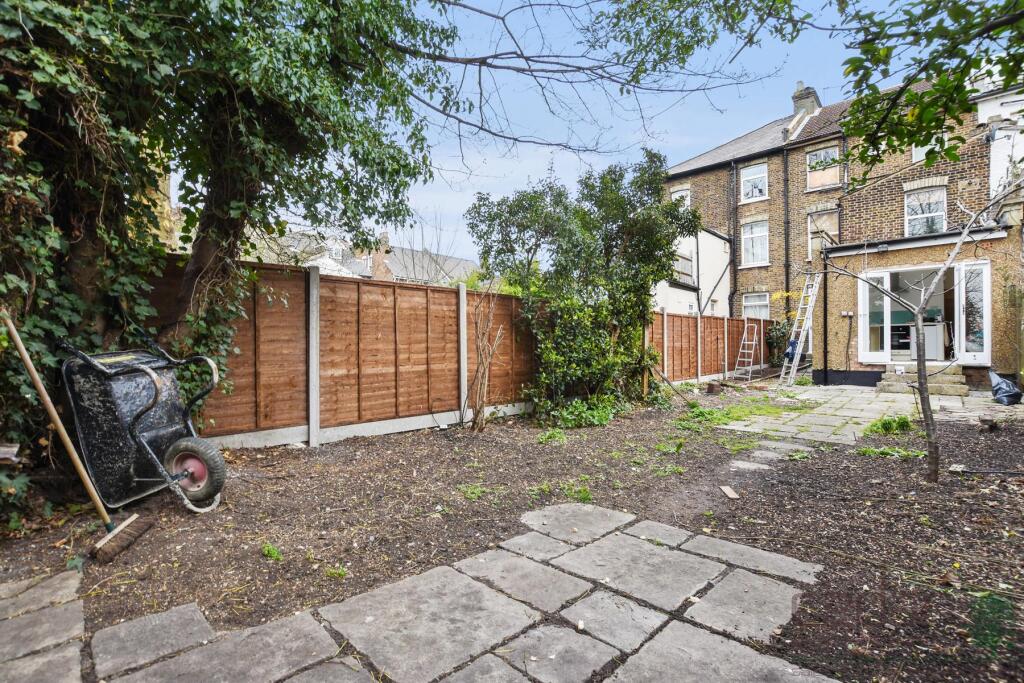 Apartment in London, Childs Hill, Golders Green - View 3