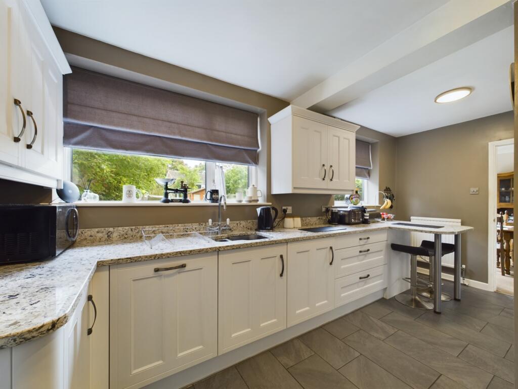 House in Princes Risborough, Monks Risborough - View 2