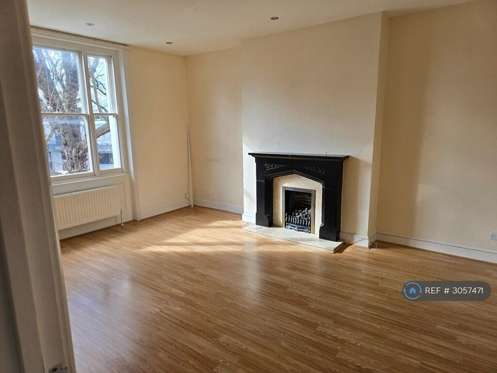 Apartment in London - View 2