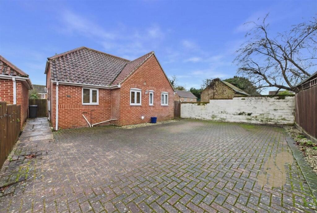 Main image of property: Lees Court, Glemsford