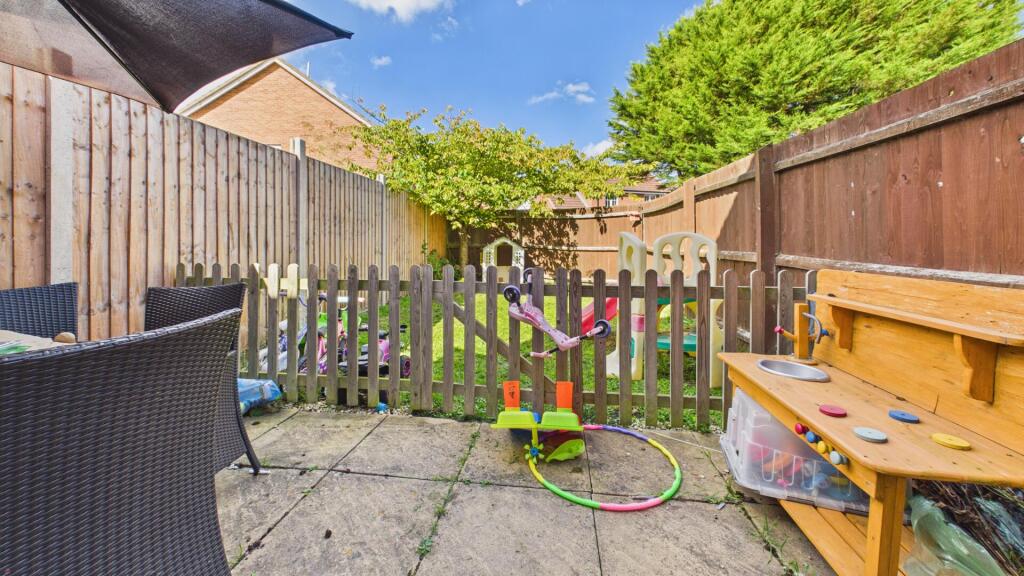 House in South Holland, Deeping St. Nicholas - View 3