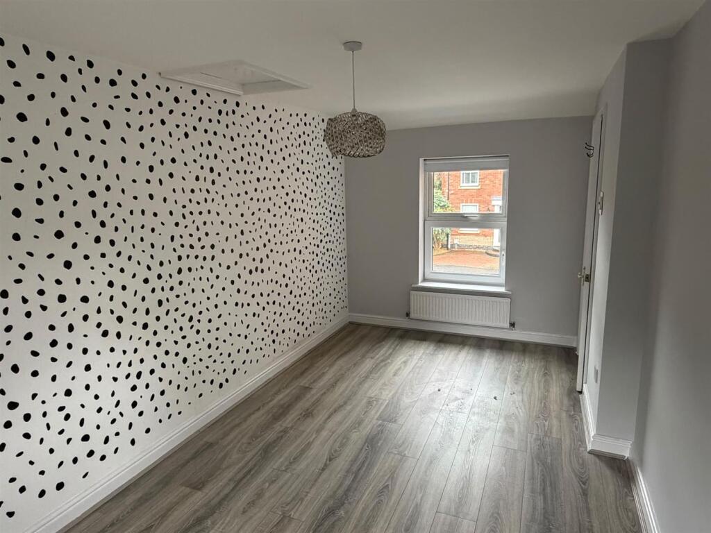 House in Leicester - More