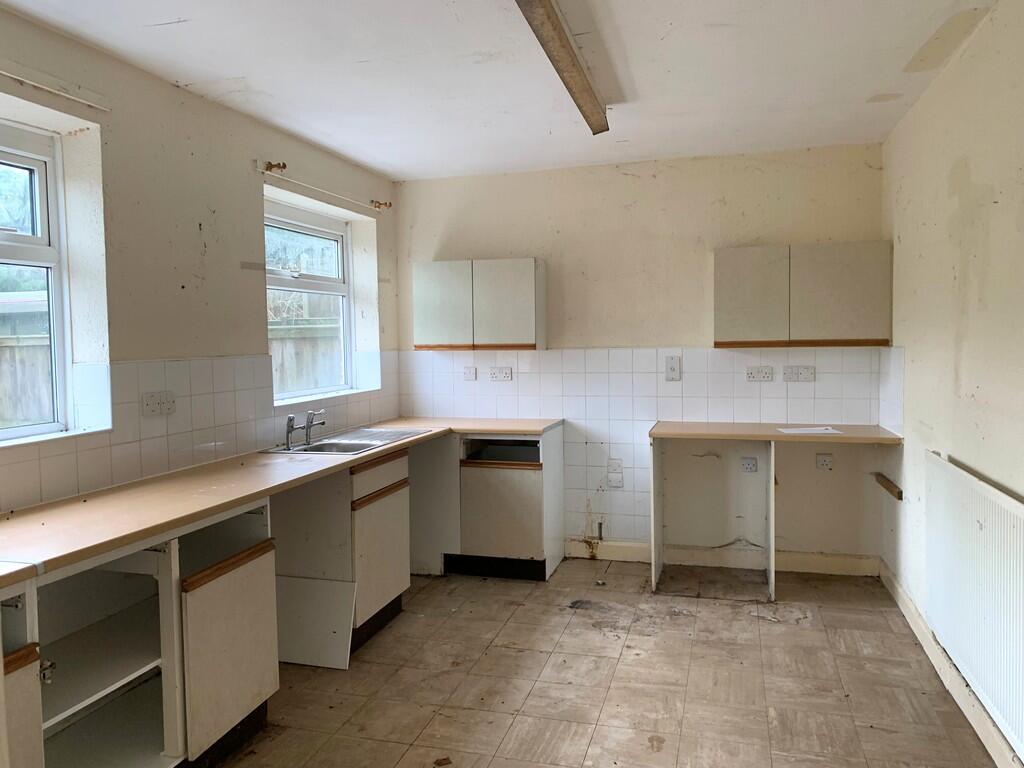 Viggars Place, Knutton, Newcastle, ST5 6HN photo 4