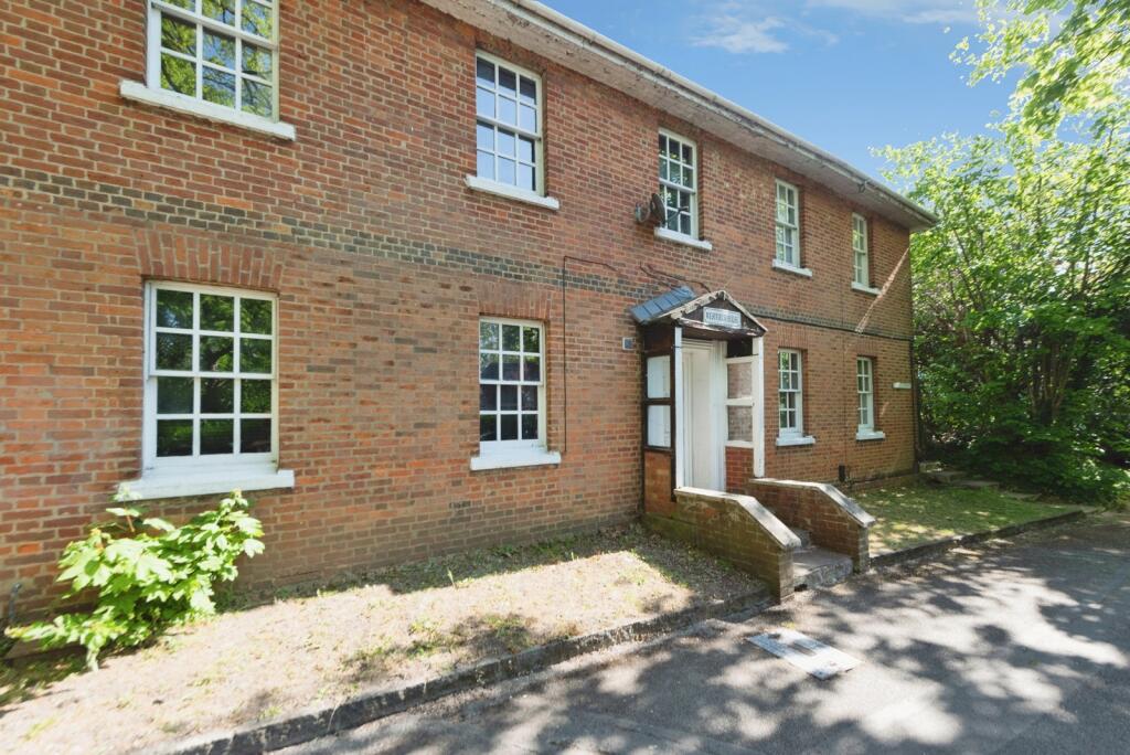 Main image of property: Mansbridge Road, Southampton, Hampshire, SO18