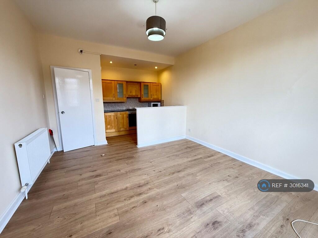 Apartment in Paisley - View 4