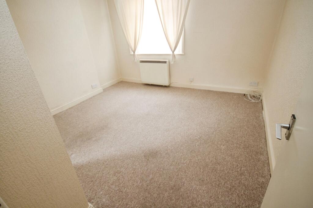 Apartment in Warminster, Wiltshire - View 4