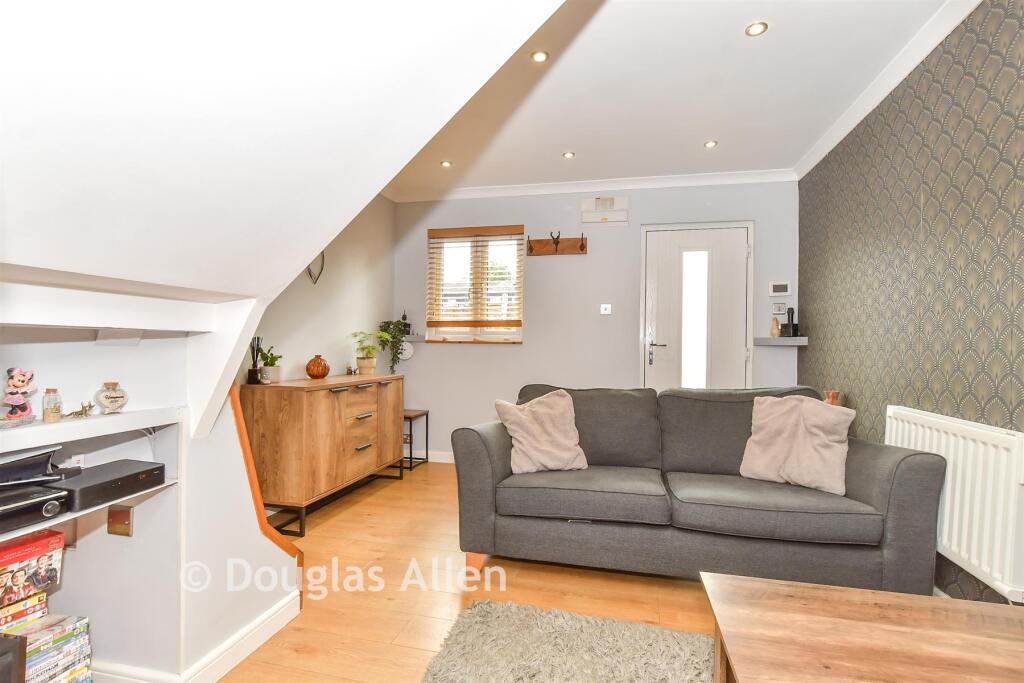 House in Basildon, Vange - View 3