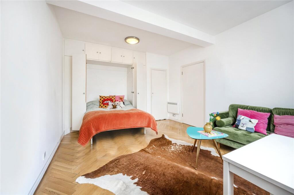 Studio apartment for rent