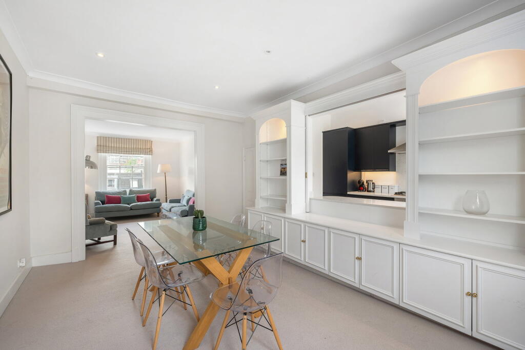 Apartment in London, City of Westminster - View 3