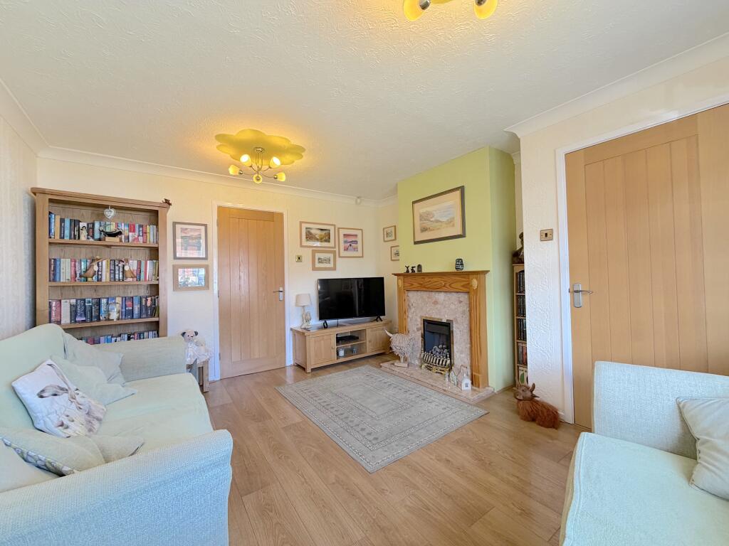 House in Wolverhampton, West Midlands - View 2
