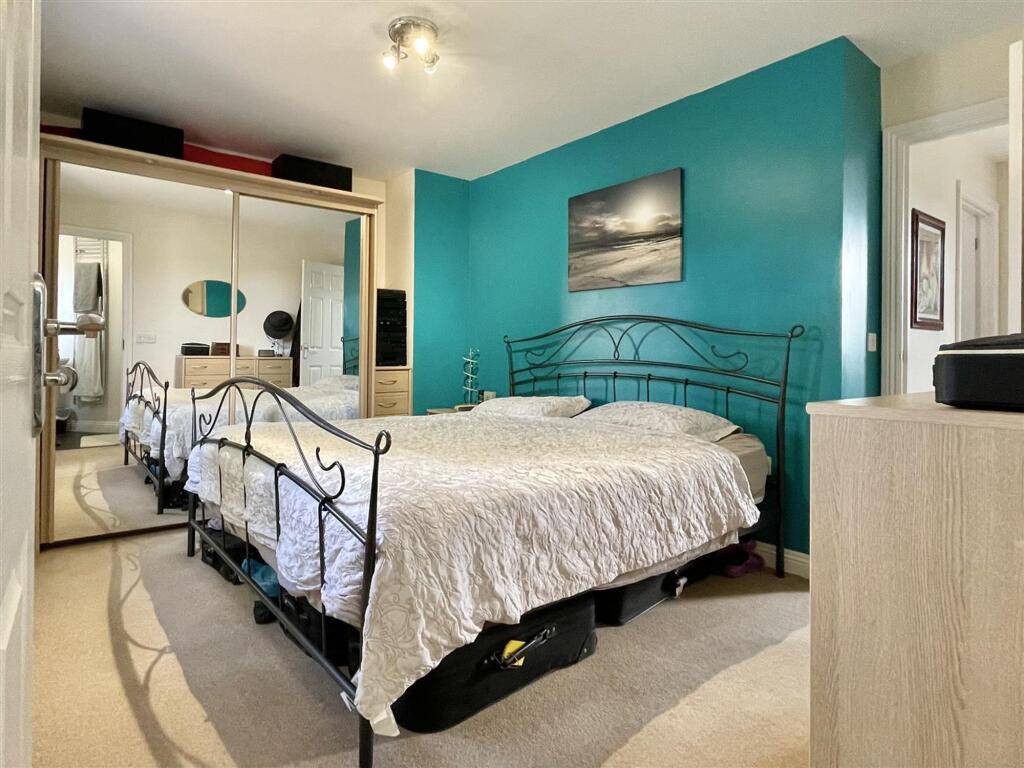 House in Dorchester, Crossways - View 4