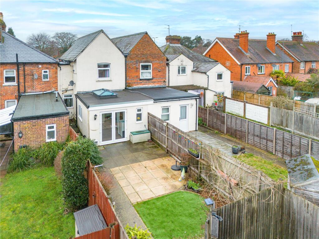 Main image of property: Greenham Road, Newbury, Berkshire, RG14