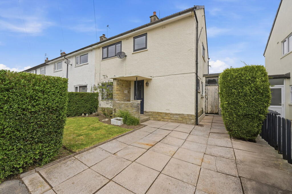 3-bed terraced on Hollin Road, Macclesfield, £310,000
