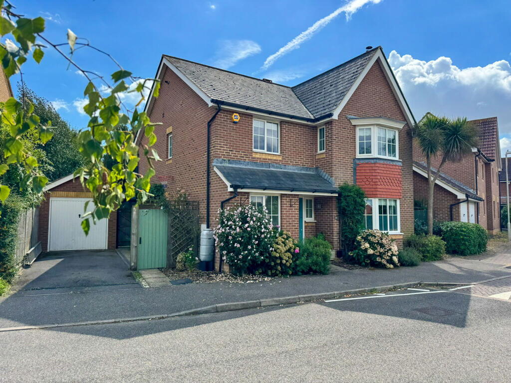4-bed detached on Collar Makers Green, Ash, Canterbury, CT3 2BB, £499,995