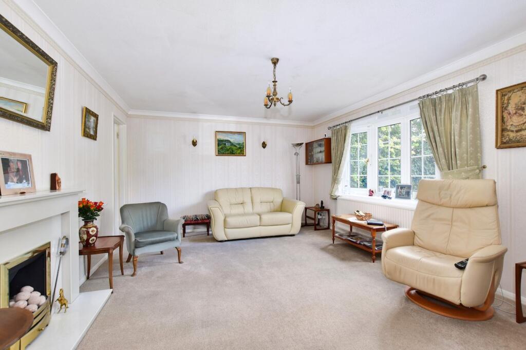 House in Slough - View 5