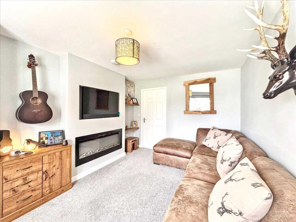 Manderley Gardens, Sutton in Ashfield photo 4