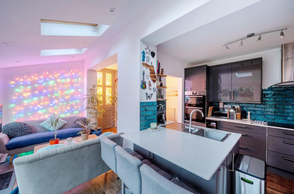 House in Southampton - View 4