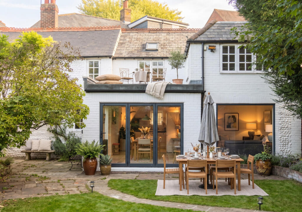 Main image of property: Surrey Street, Arundel, BN18