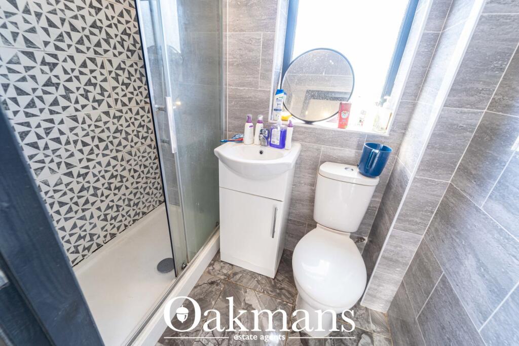 6 bedroom terraced house for rent
