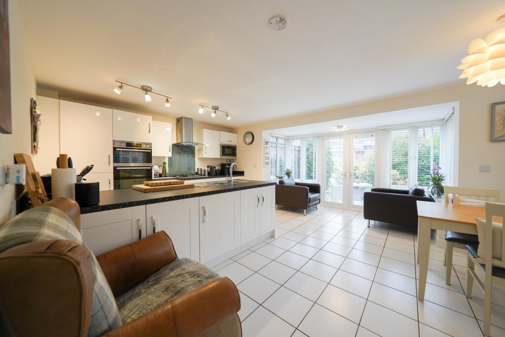 Summerfield Drive, Anstey, Leicester, Leicestershire photo 3