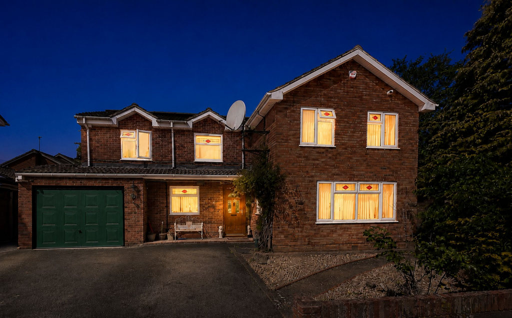 Main image of property: Beaufort Close, Aylesbury, HP21