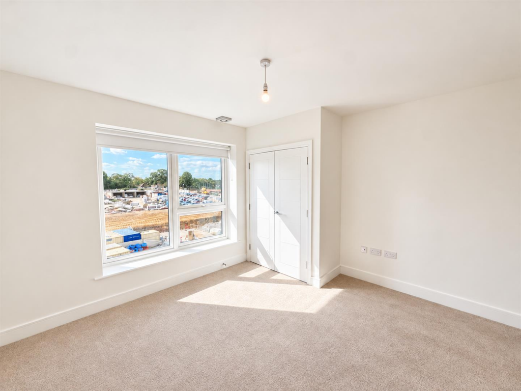 Apartment in Dartford - View 4