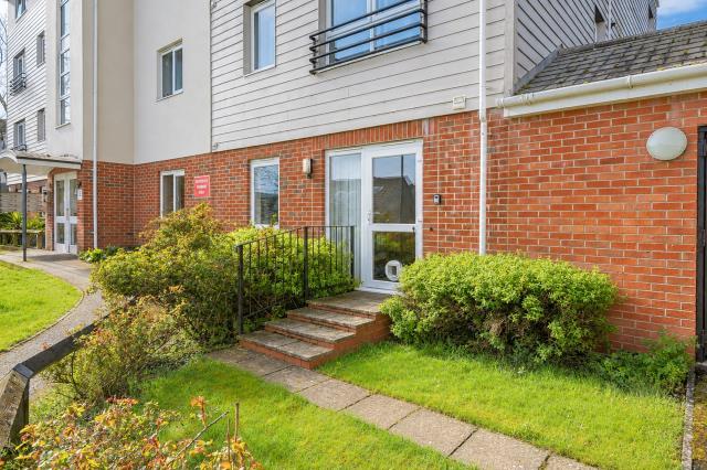 Rossetti Close, Basingstoke, Hampshire - View 3