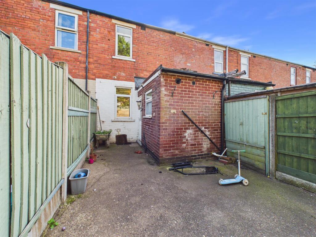 Property photo 11