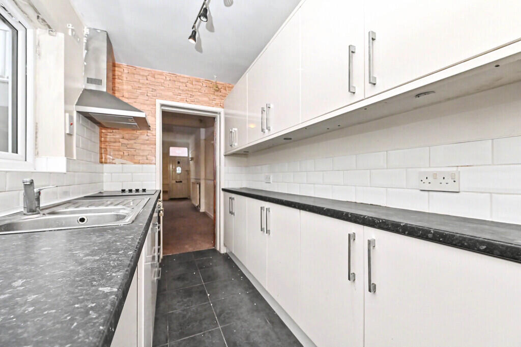House in Stoke-on-Trent - More