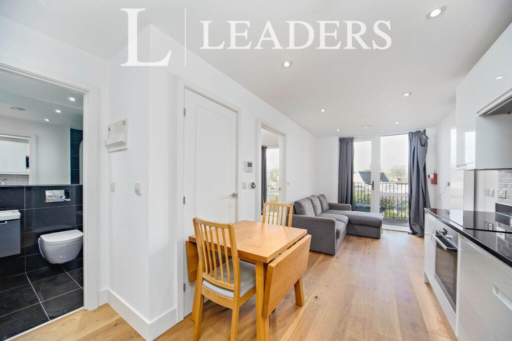 Main image of property: South End, Croydon, CR0