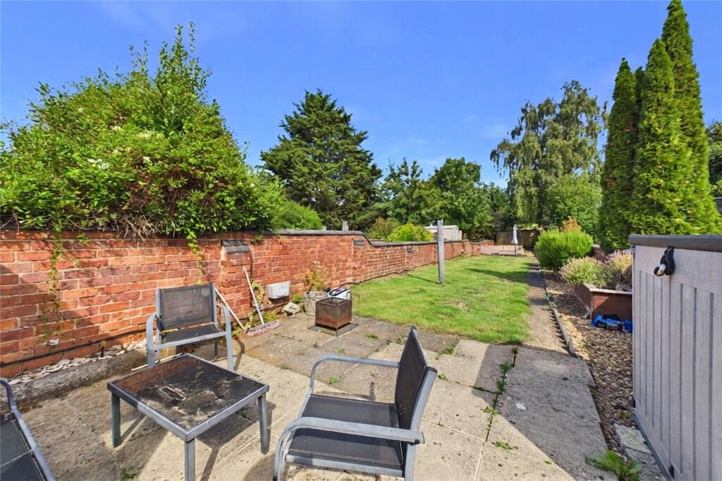 House in Northampton, Kingsthorpe Hollow - View 4