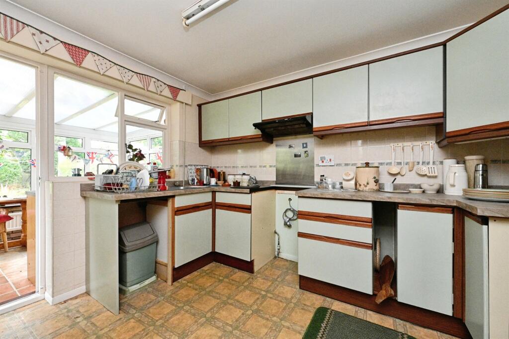Chestnut Close, Dersingham, King's Lynn photo 2