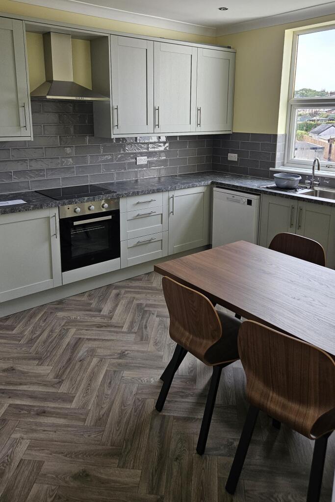 4 bedroom terraced house for rent