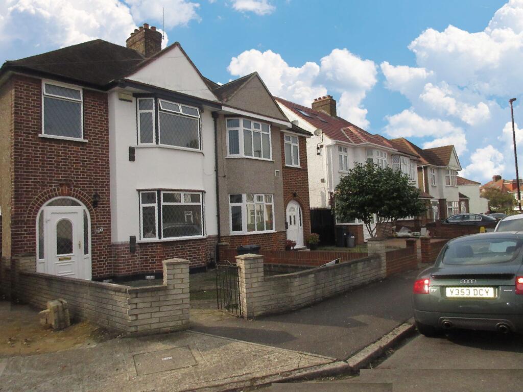 Main image of property: Hogarth Gardens, Heston, TW5