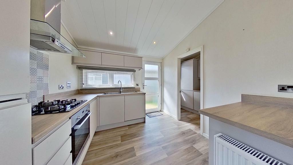 Rhododendron Close, Herne Bay, CT6 6FD photo 4