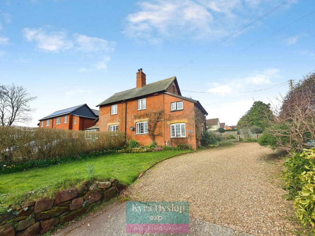 Broadclyst, Exeter, EX5 3GZ photo 2