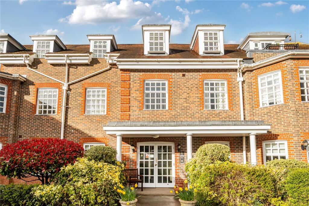 Main image of property: Farmery Court, Castle Village, Berkhamsted, Hertfordshire, HP4