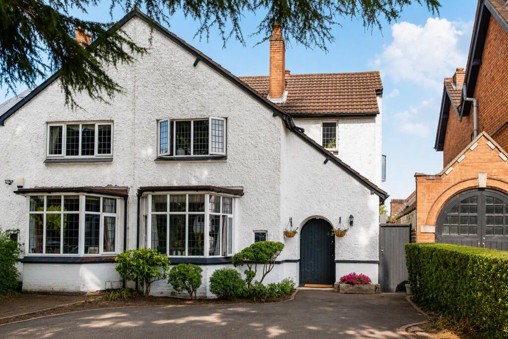 Main image of property: Warwick Road, Solihull, West Midlands, B92