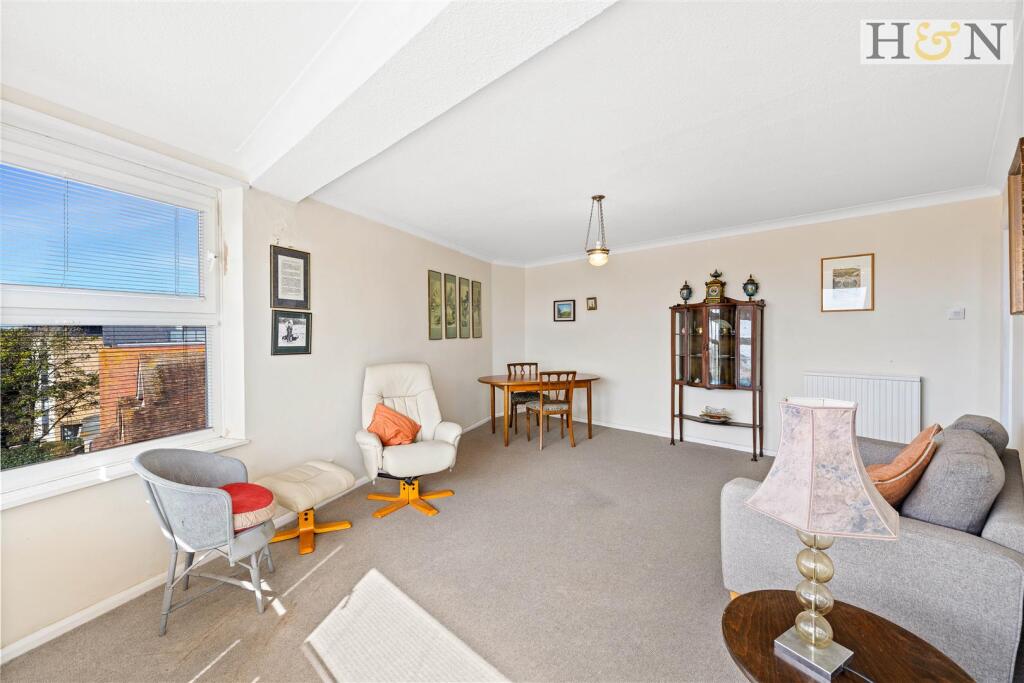 Apartment in Brighton - View 5