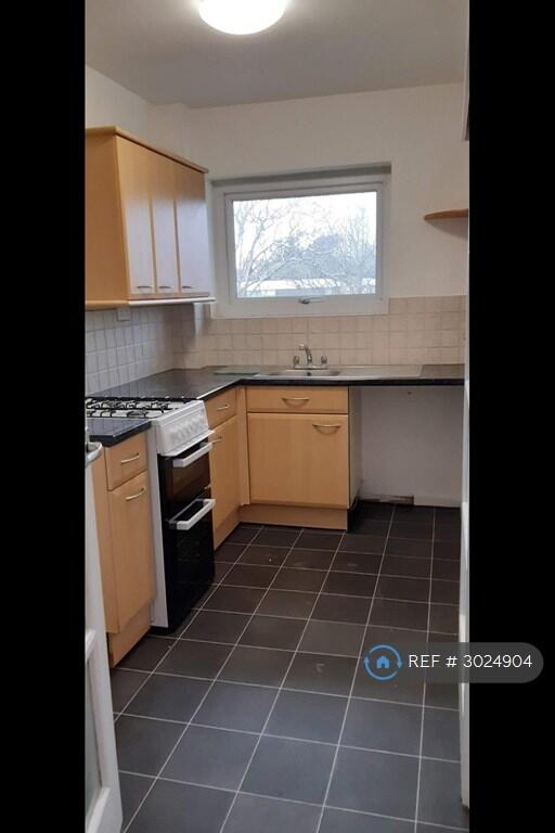 Apartment in Brighton - View 3