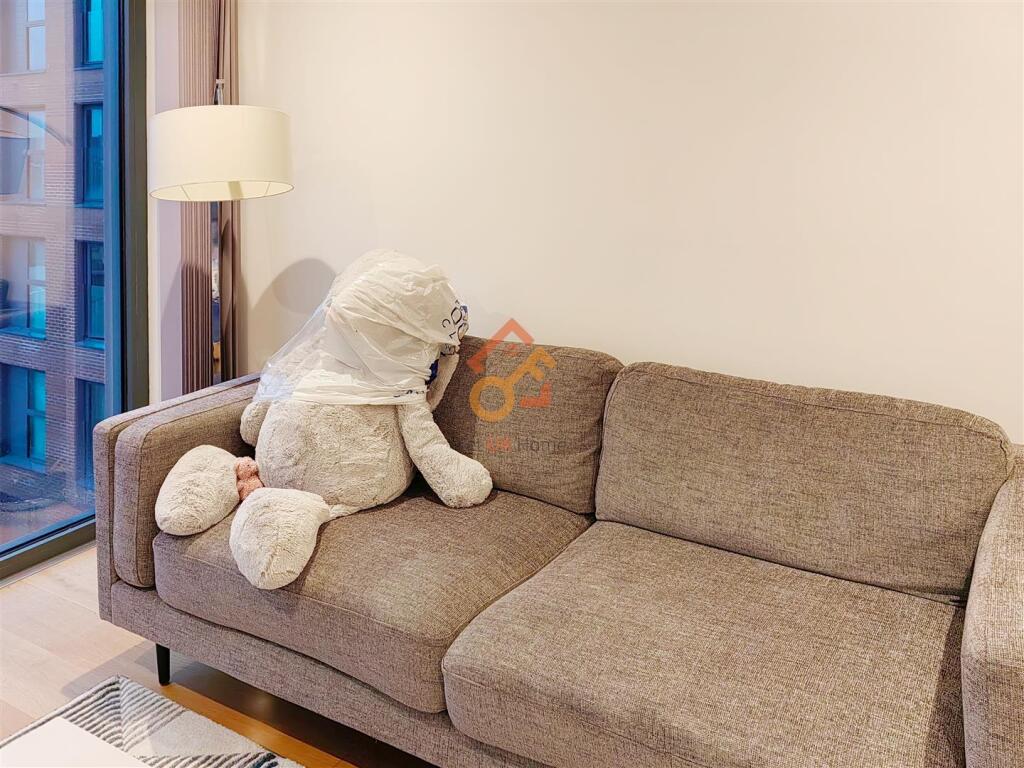 Apartment in Birmingham, West Midlands - More