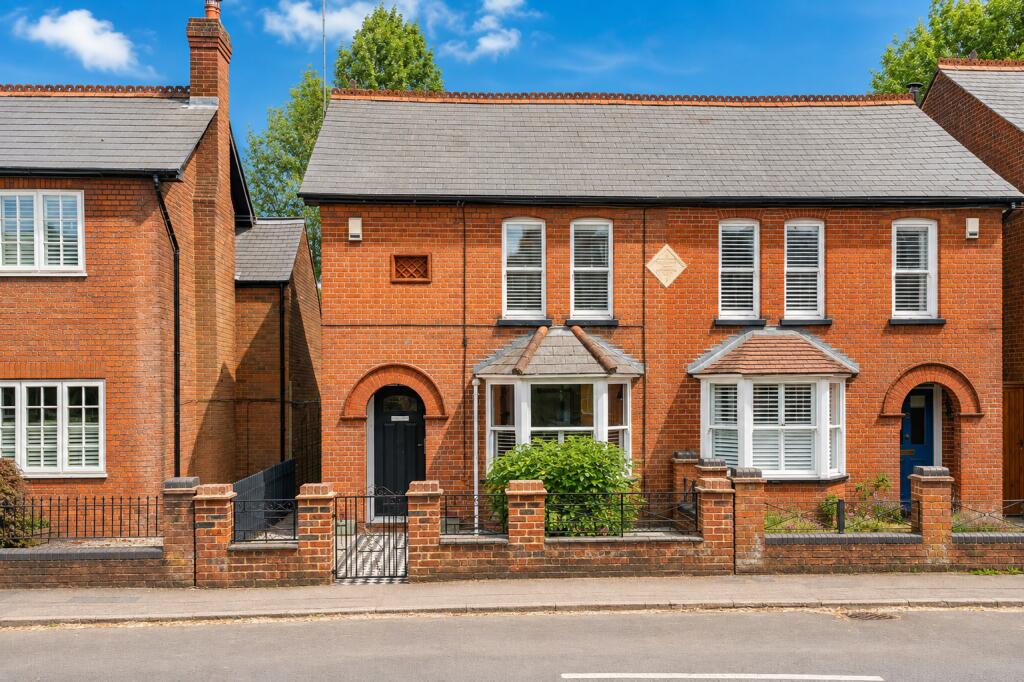 Main image of property: High Street, Kimpton, Hitchin, Hertfordshire, SG4