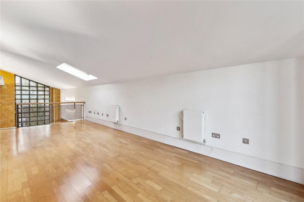 4 bedroom semi-detached house for rent