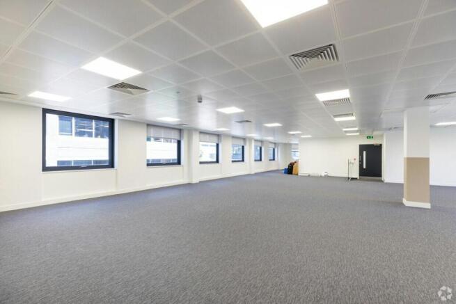 Goldvale House  Woking  Office 17.jpg