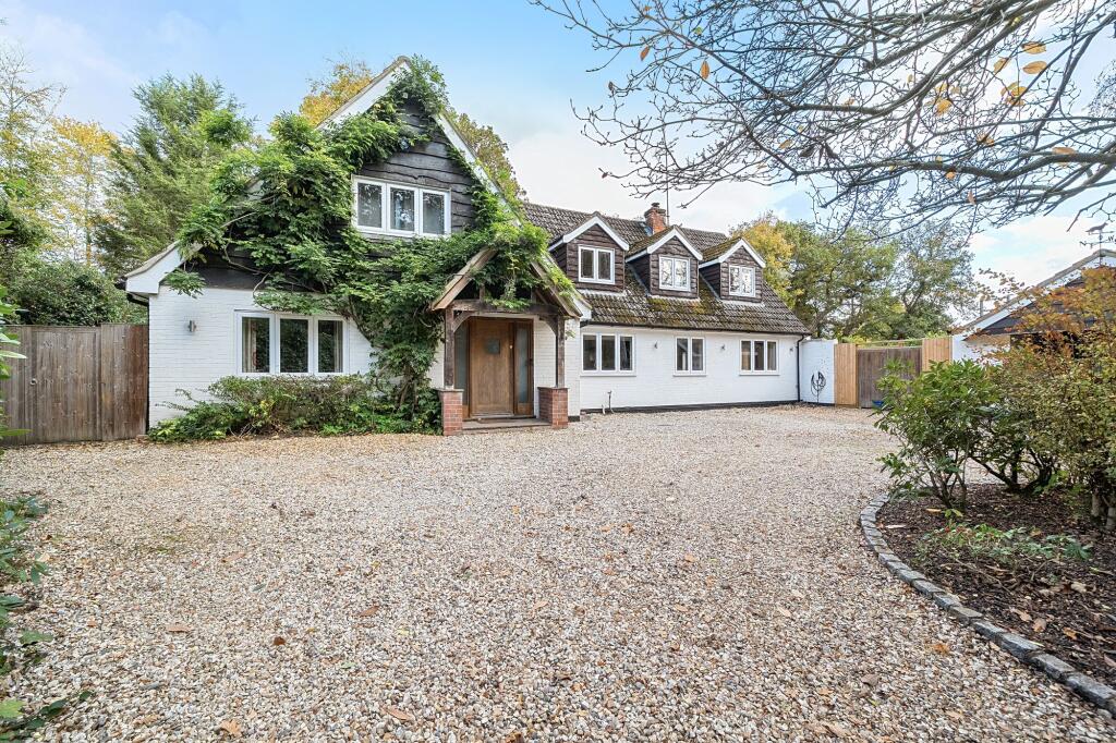 Wick Hill Lane, Finchampstead, RG40 photo 2