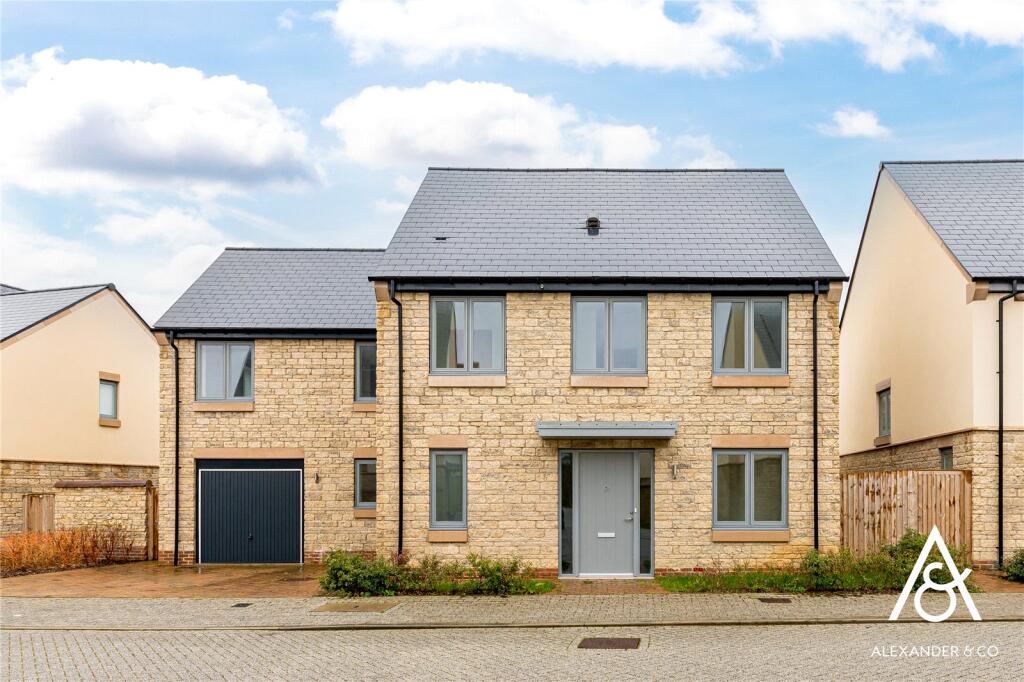 5-bed detached on Haricot Vale Road, Bicester, Oxfordshire, £710,000