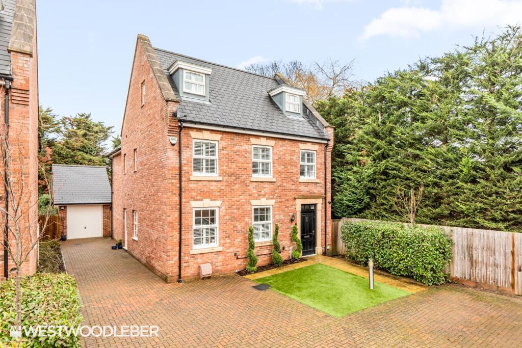 5-bed detached on Eaton Gardens, Broxbourne, £1,000,000